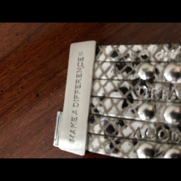 Women’s Silver Bracelet. Encouragement Bracelet - Picture 5 of 5